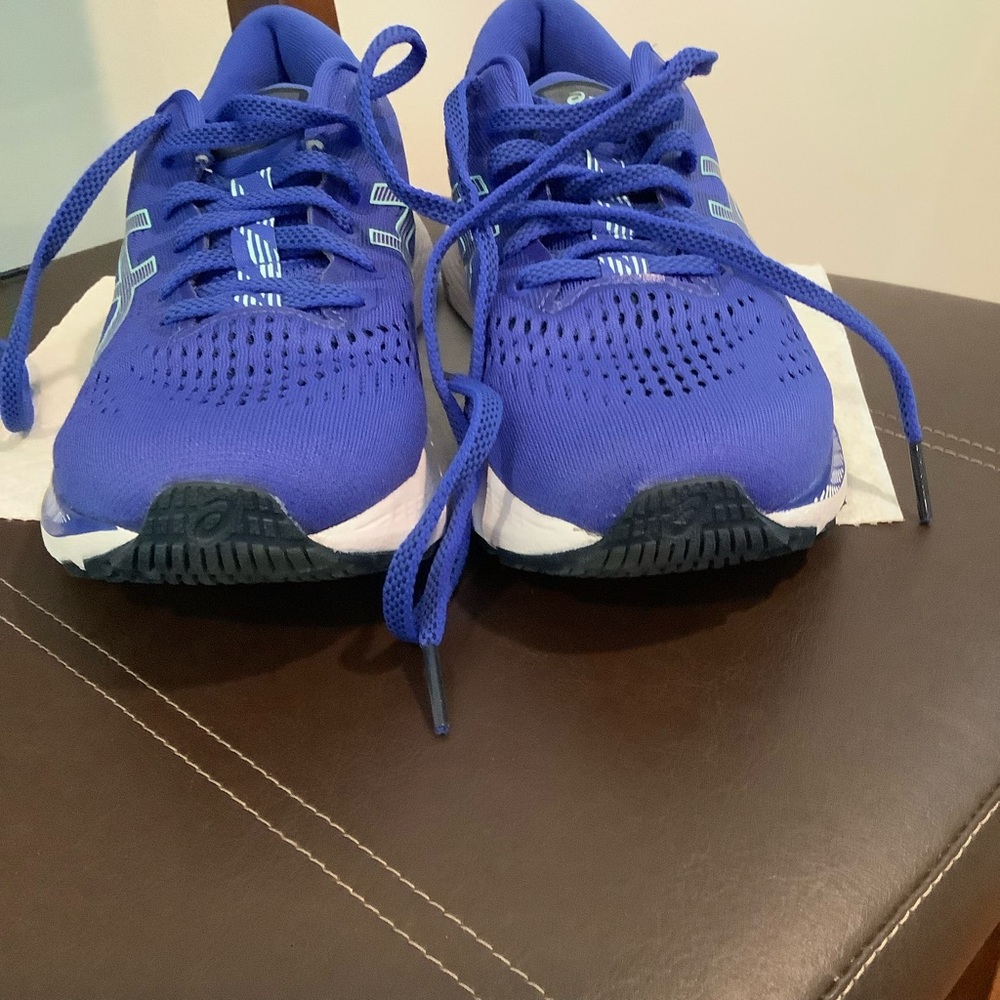 ASICS GEL KAYANO 28